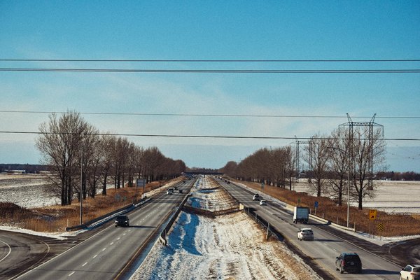 Comment les technologies de détection de la pression des pneus influencent-elles la consommation de carburant?